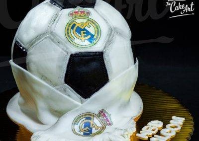 Pastel de Futbol Pelota o Bola con Bufanda de Real Madrid - The Cake Art